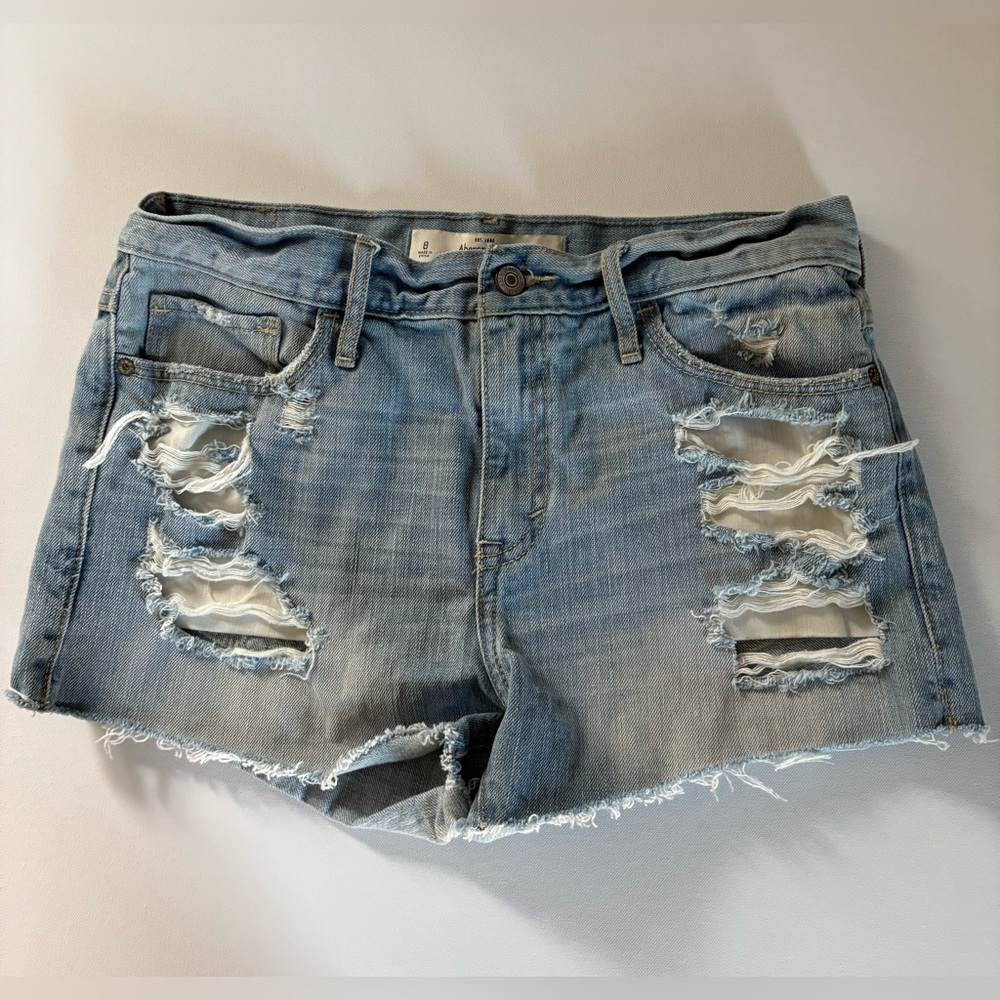 Abercrombie & Fitch Women's Light Blue Distressed Jean Shorts Size 8